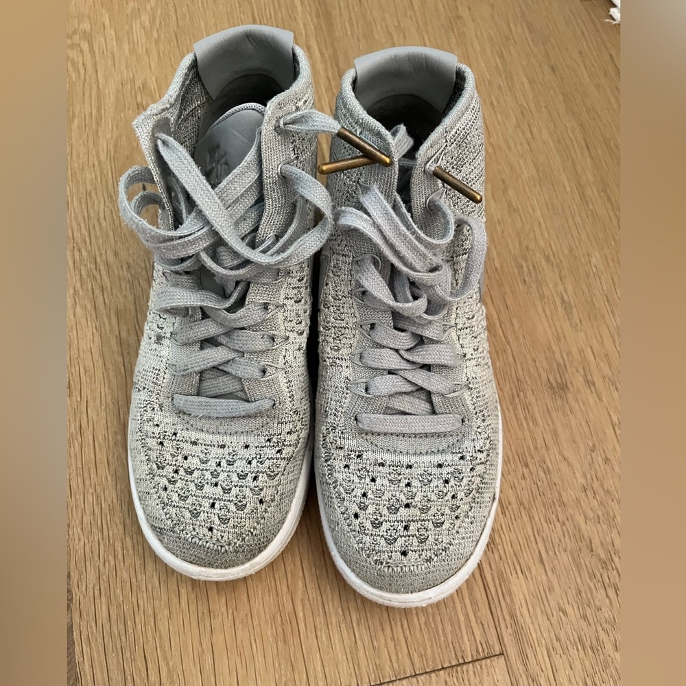 Nike Air Force 1 Knit Hightop, Size Y3.5